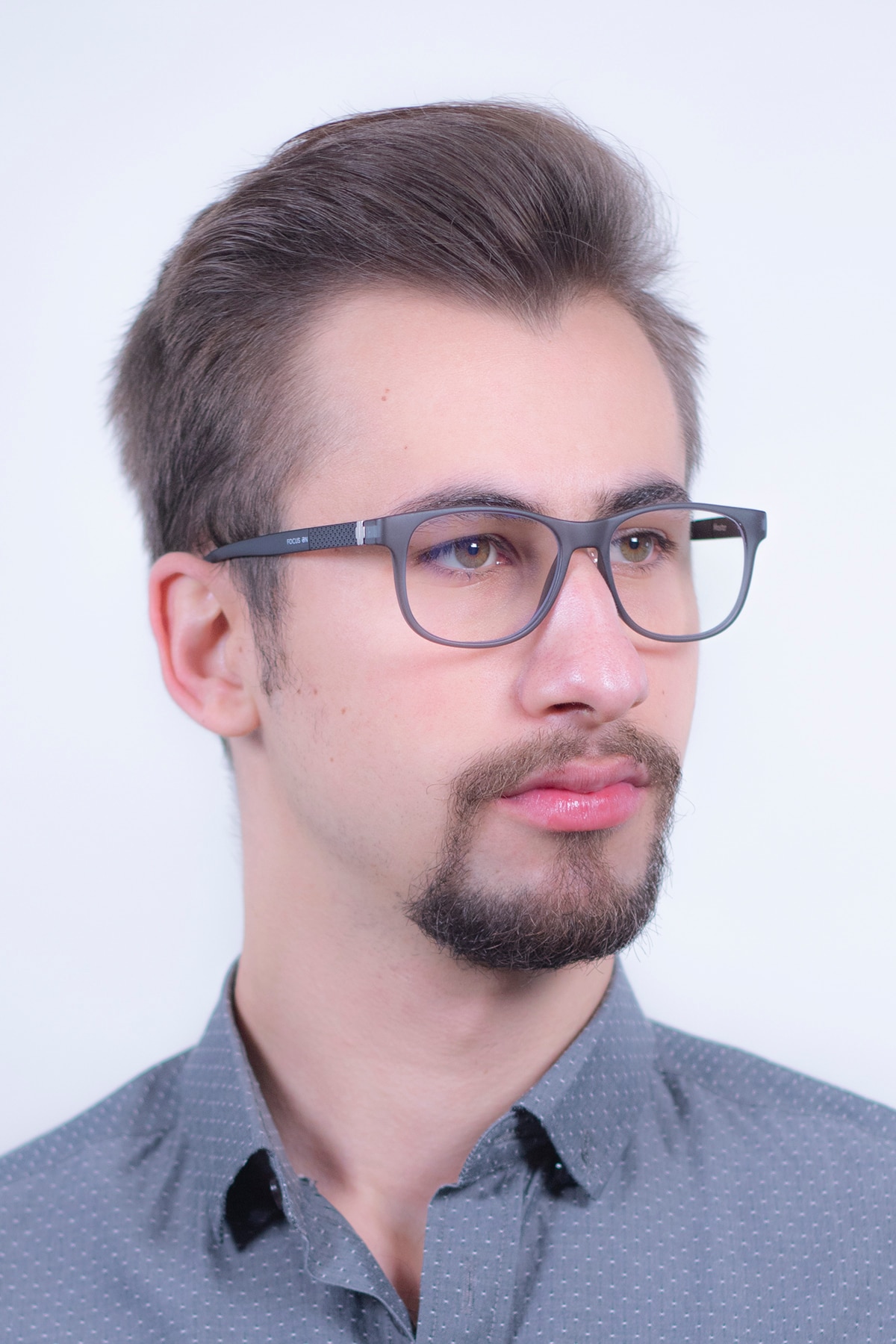 Nachsicht Kohlenhydrat kemik erkek gözlük çerçevesi Lauf Tödlich Russland