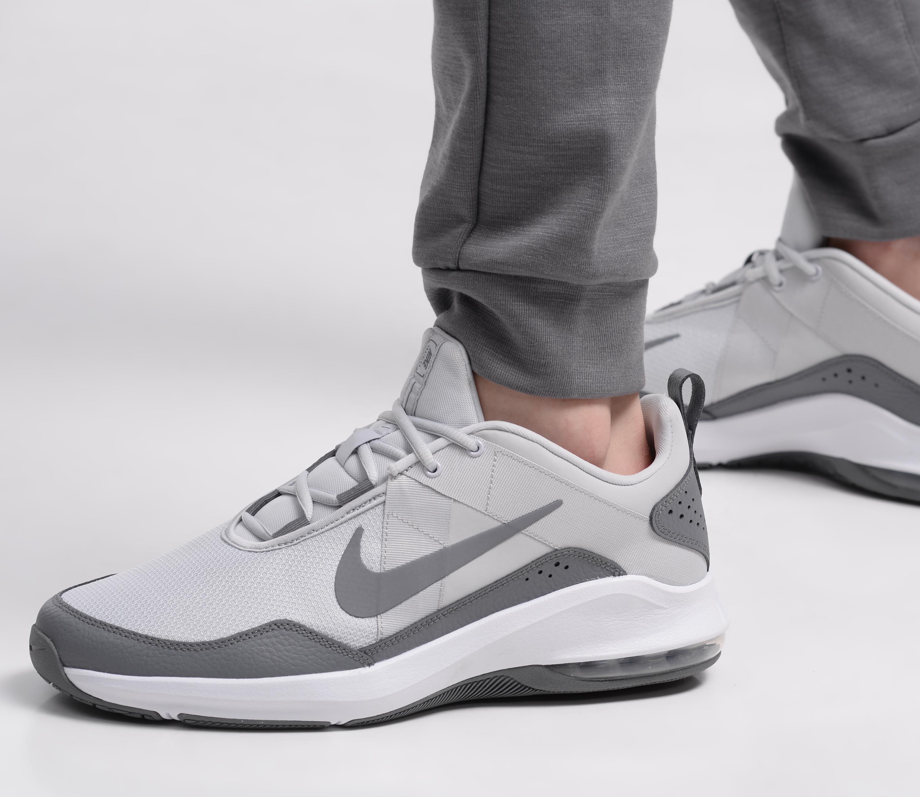 Buy,at1237 nike,Exclusive Deals and Offers,hmchoraria.com