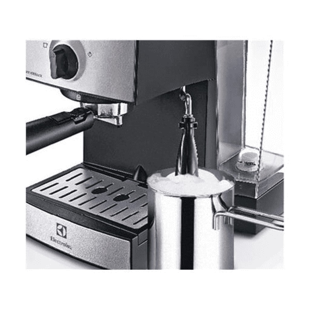 Espresso Cappuccino Makinesi ile Sohbetlerinizi Keyiflendirin