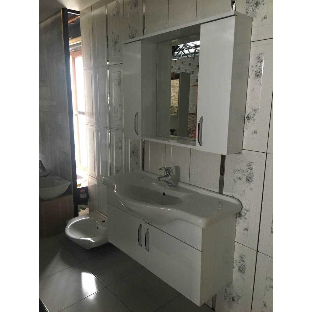38314123 - Arqua Lavabo Mdf Parlak Lam Banyo Dolabı Sermik Lavabo 105 CM - n11pro.com 38314123 - Arqua Lavabo Mdf Parlak Lam Banyo Dolabı Sermik Lavabo 105 CM - n11pro.com