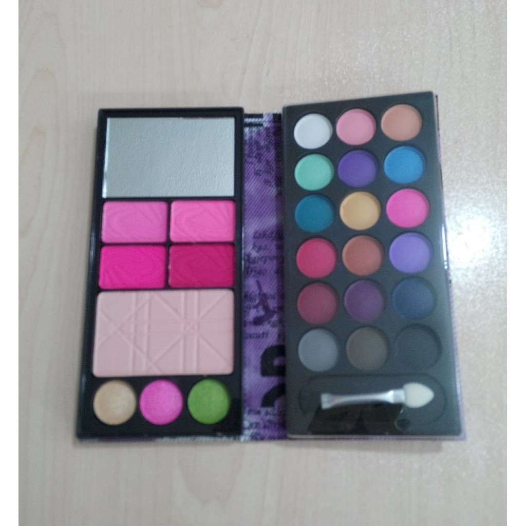 Xp Eyeshadow Mini Makyaj Seti Canta Fiyatlari Ve Ozellikleri
