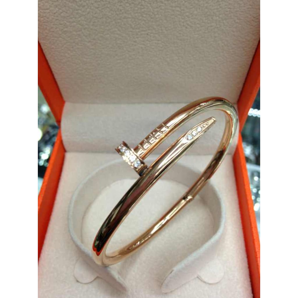Kapak Acikca Sherlock Holmes Cartier Civili Bilezik Fiyat Vfwpost12093 Org