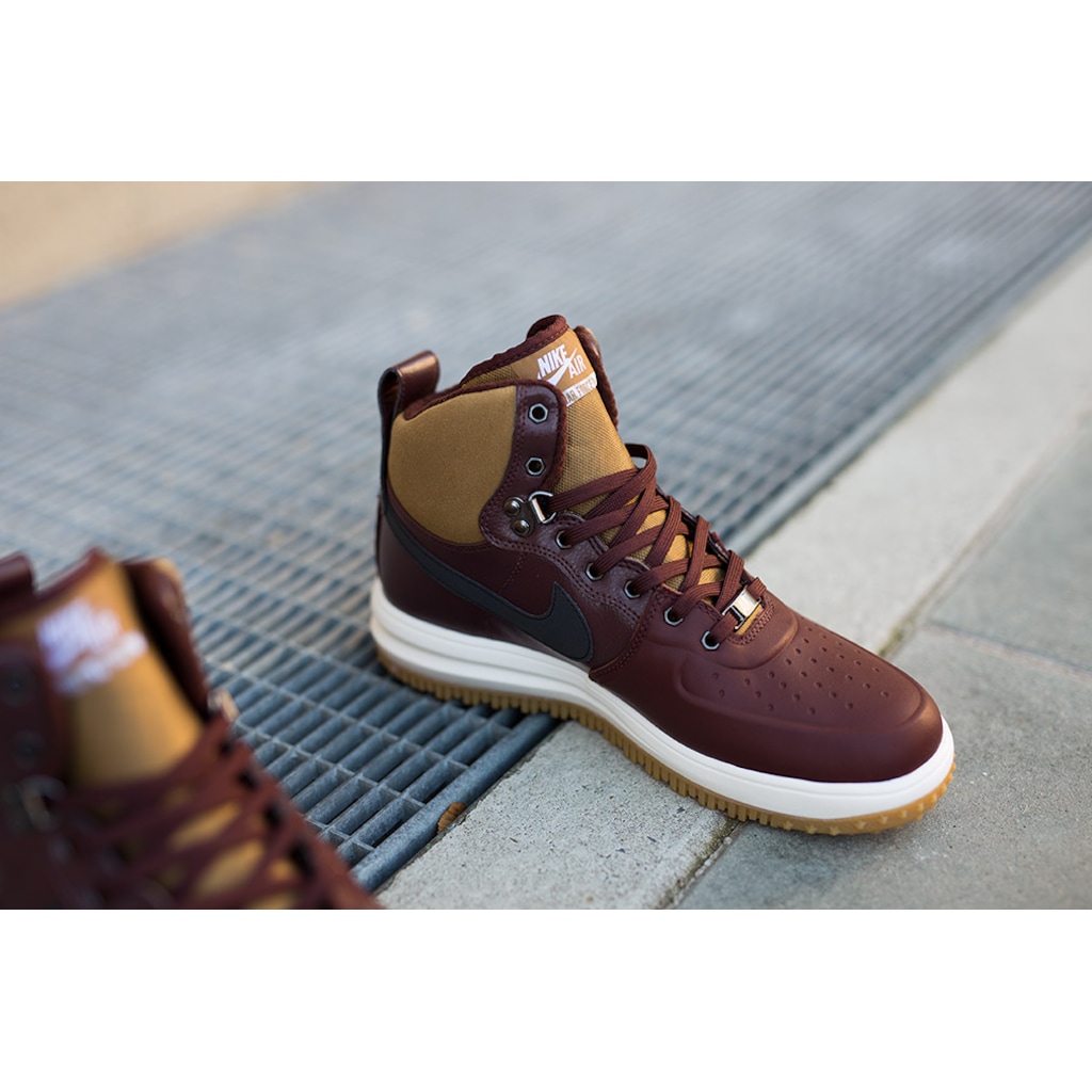 nike air force su gecirmez deri bot sok fiyata