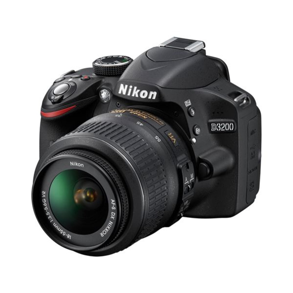 Nikon D3200 18-55mm KİT -2YIL İTHALATÇI GARANTİLİ
