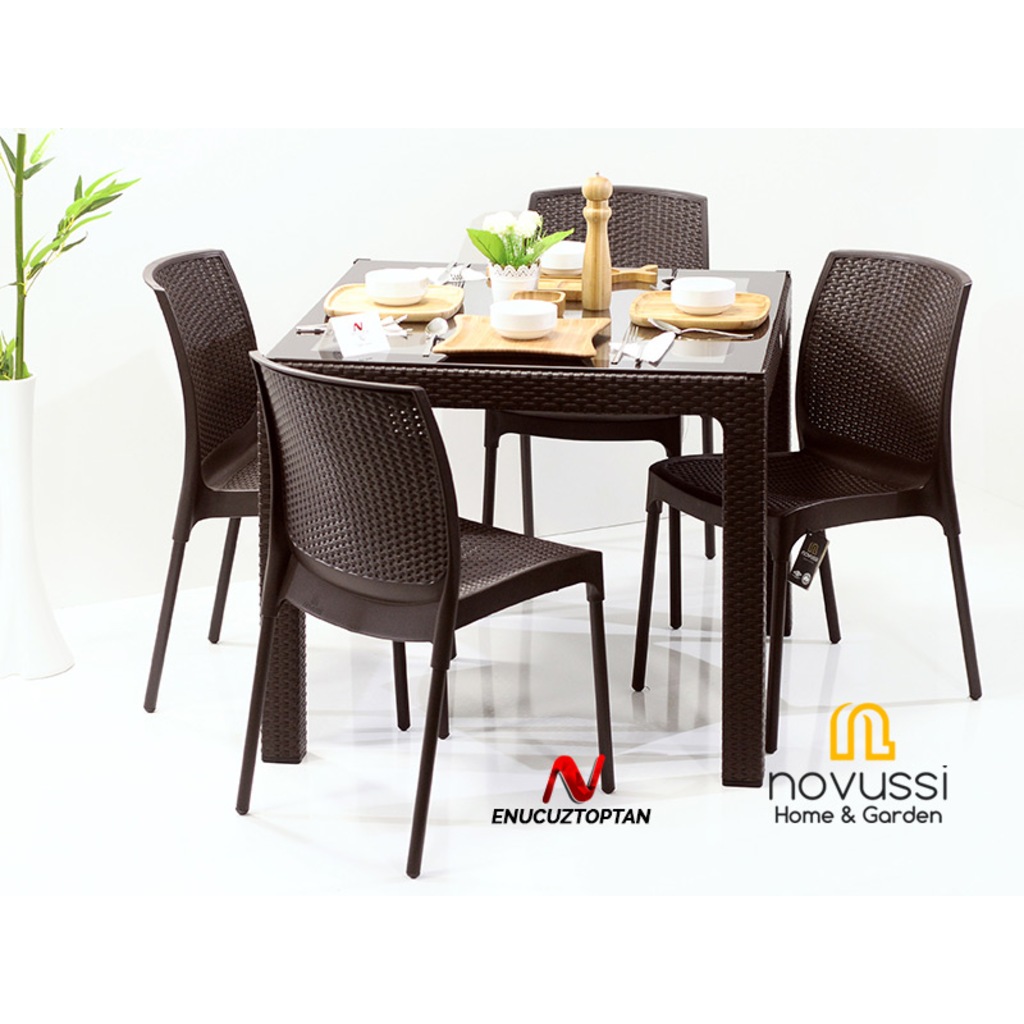 Novussi Rattan Camlı Kare Masa + 4 Adet Sunny Sandalye