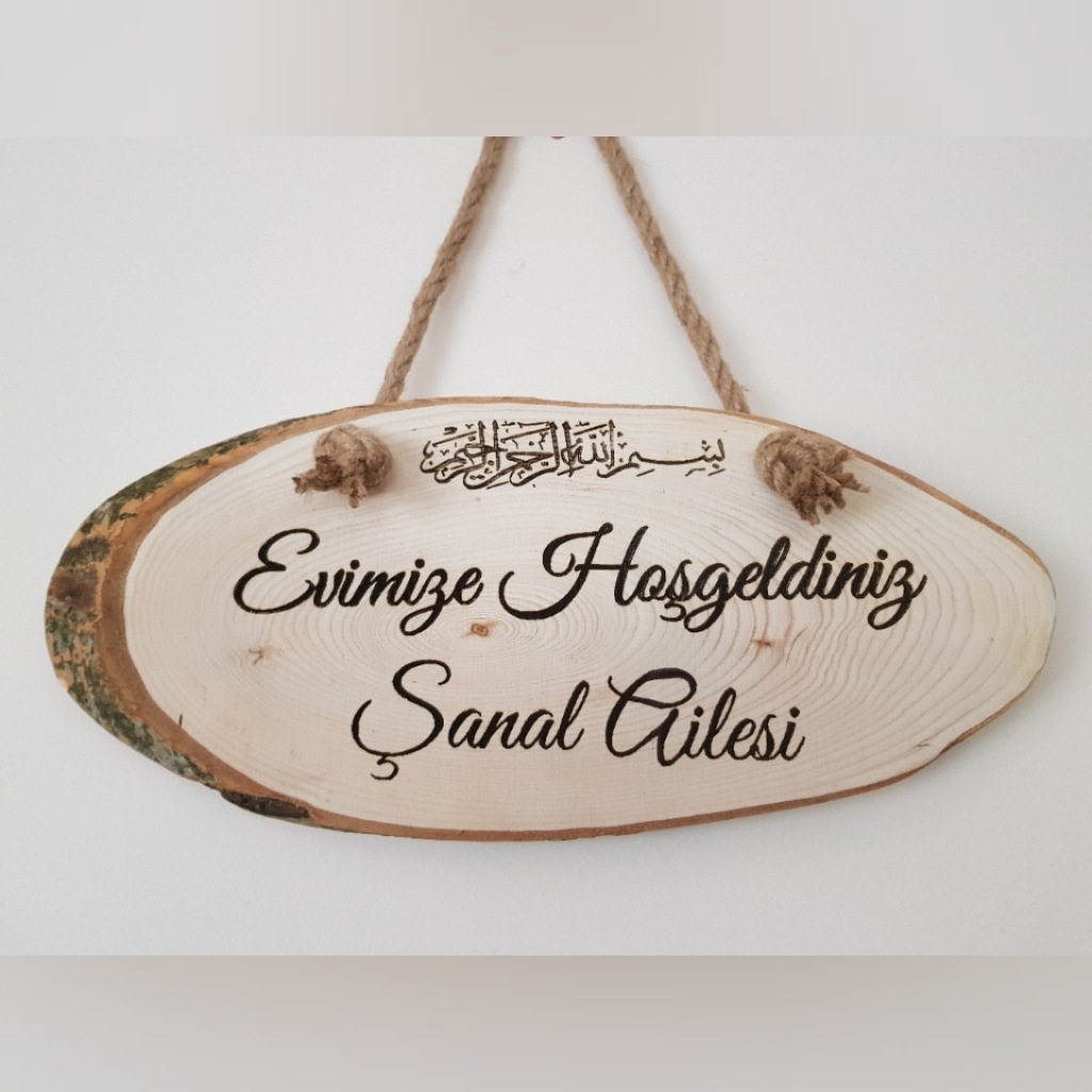 Hemen Kargo Kişiye Özel Ahşap Kapı Süsü İsimlik Ev Hediyesi