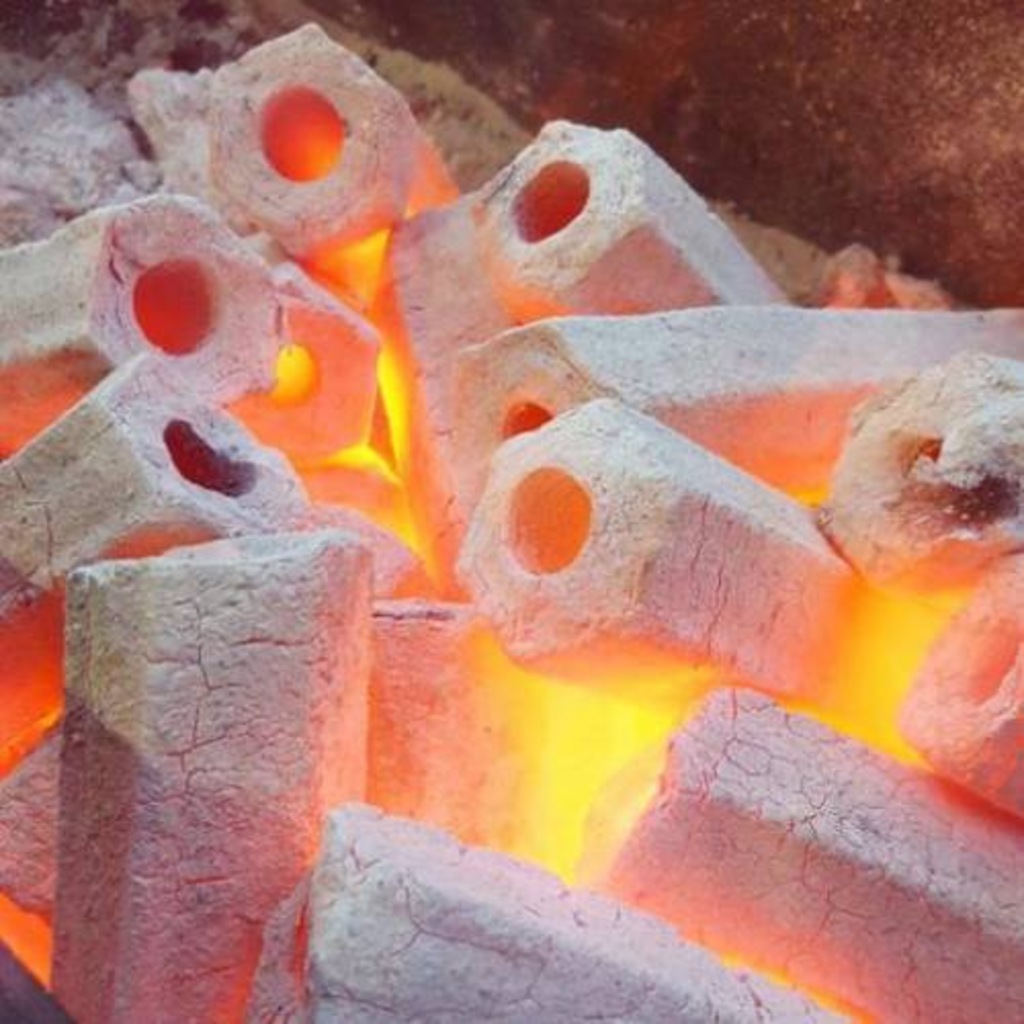 Vadi Briket Mangal Kömürü 10Kg. Paket (KOMUR02) Fiyatları ve Özellikleri