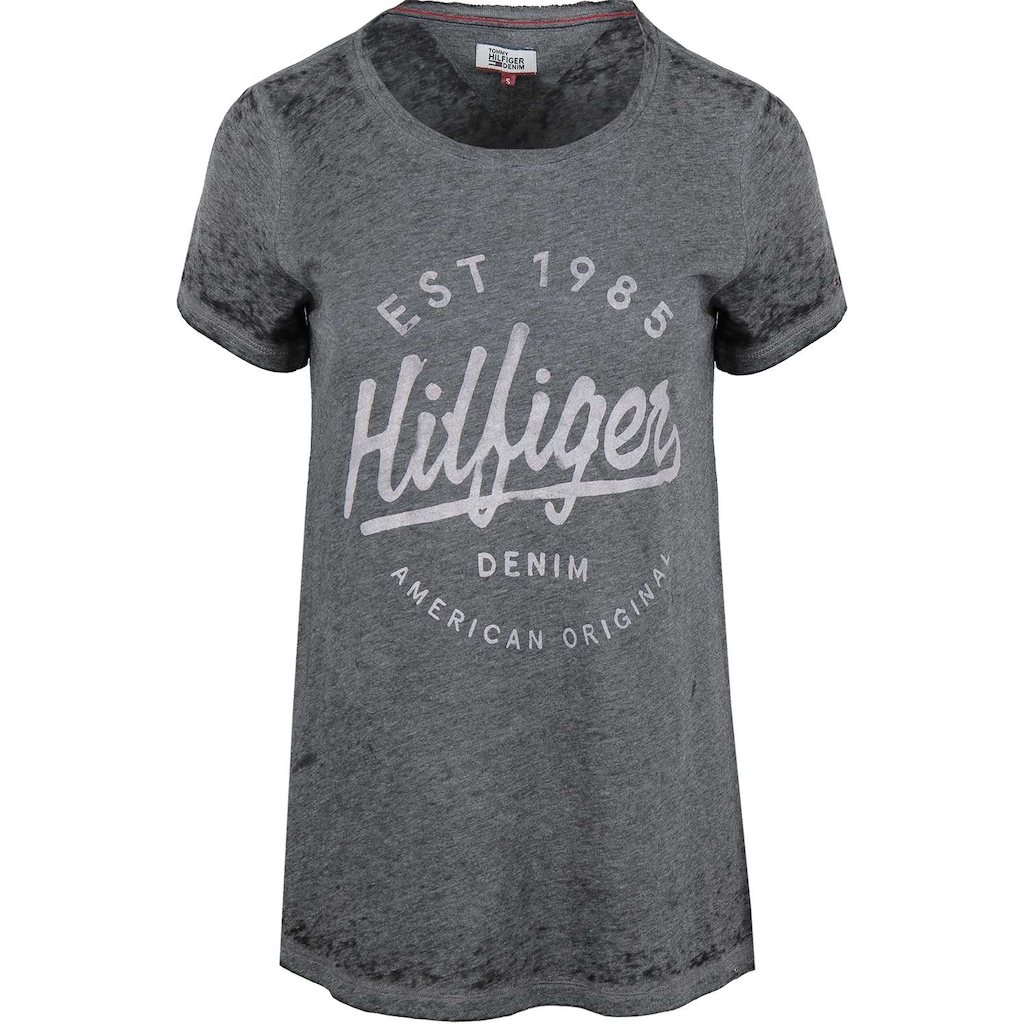 Tommy Hilfiger Kadın Tişört Kalitesiyle Beğeni Topluyor