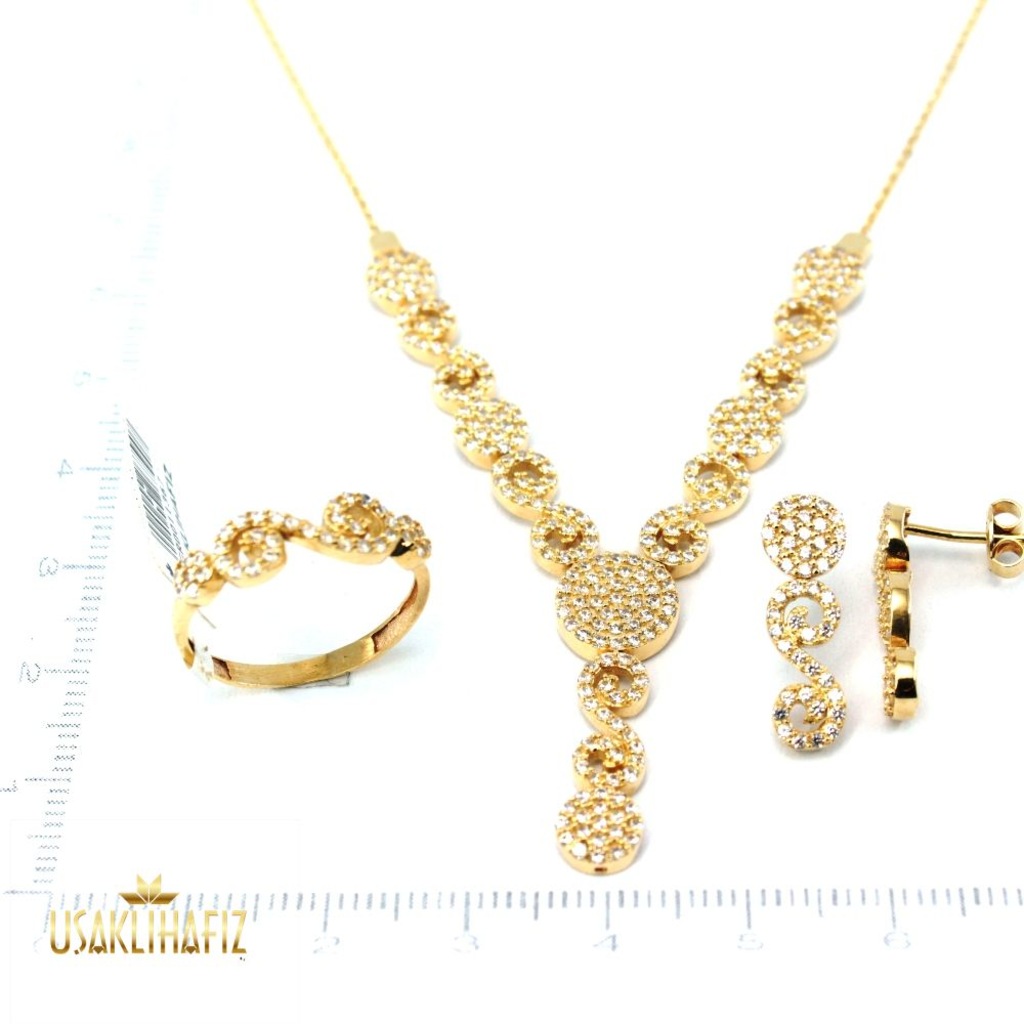 Favori 14 Ayar Altın Taşlı Set