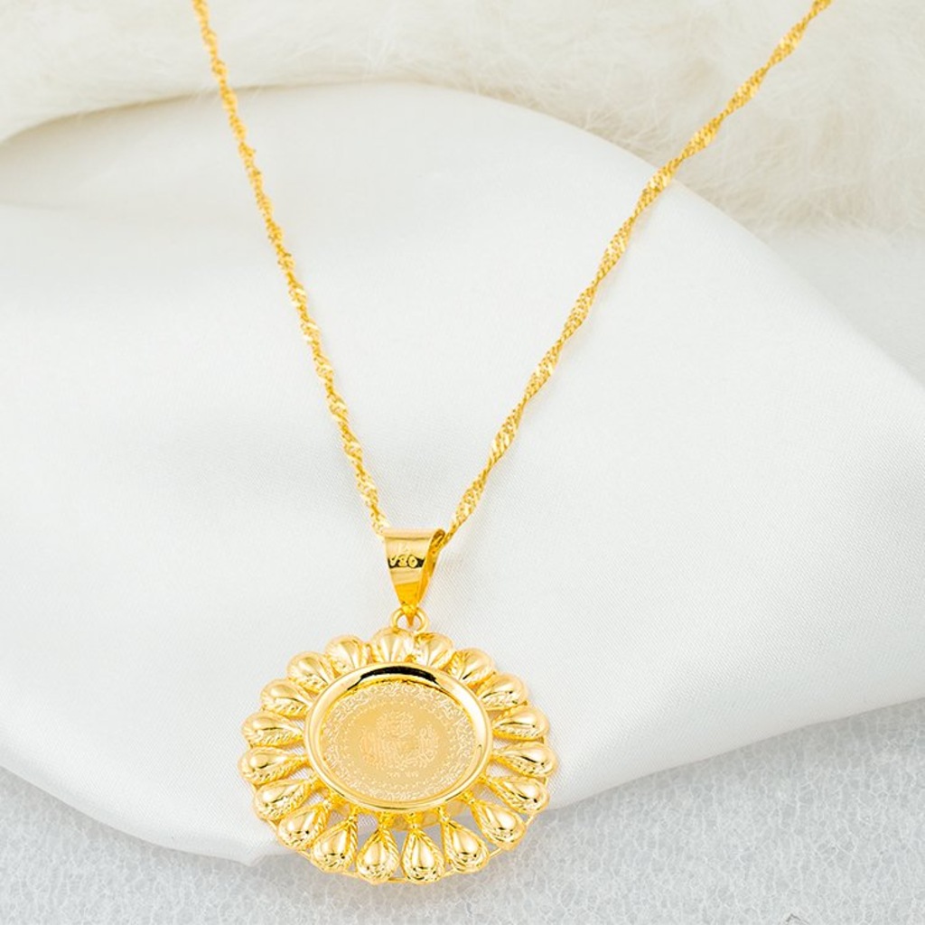 Papatya Çerçeveli Çeyrek Altınlı Kolye