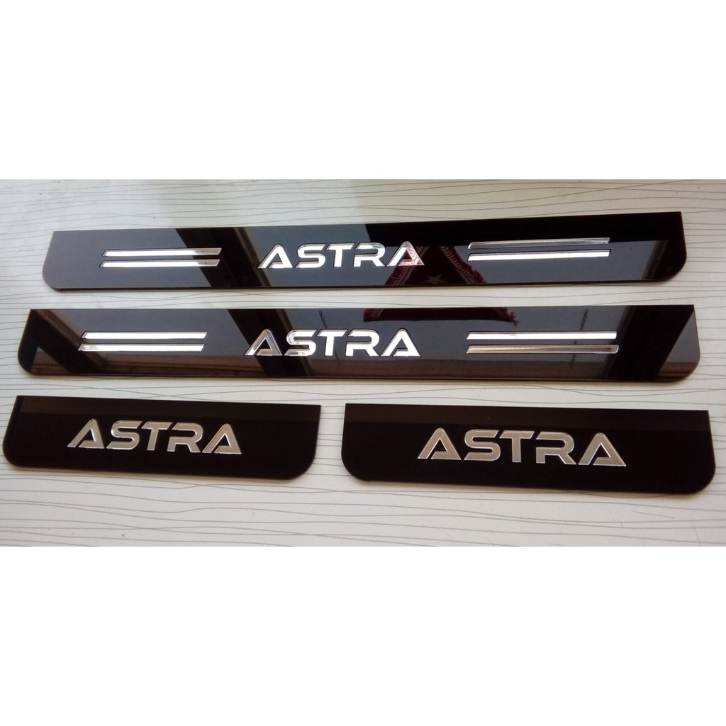 OPEL ASTRA H PLEKSİ KAPI EŞİGİ