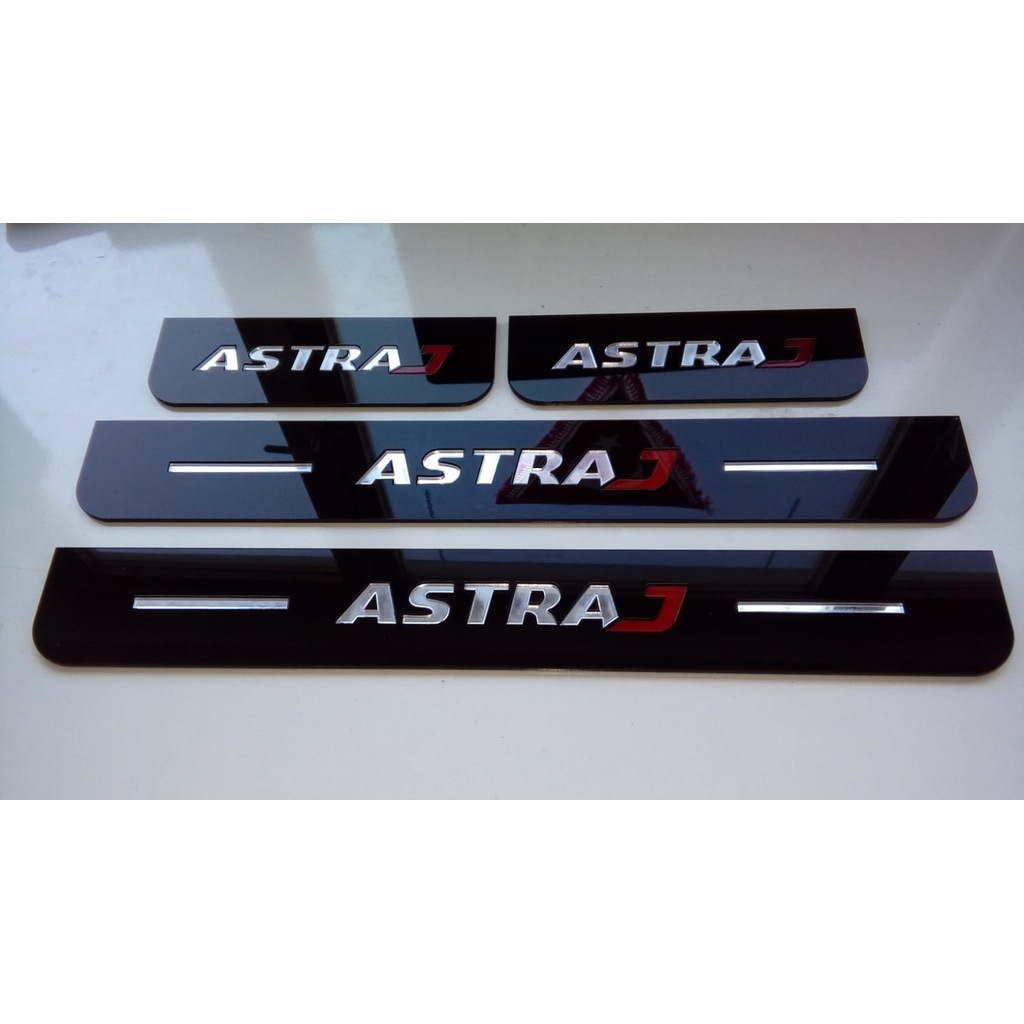 pleksi kapı eşigi opel astra j