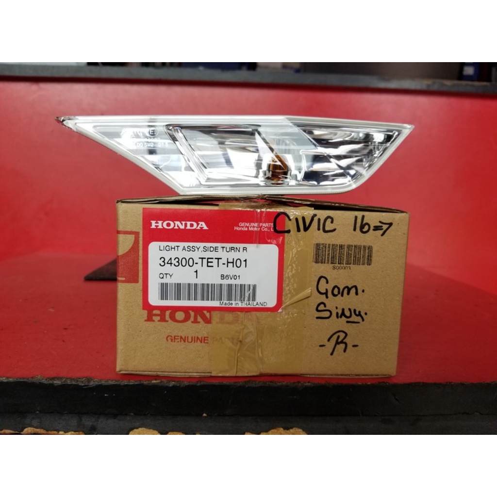 Honda Civic 2016- FC5 Çamurluk Sinyali