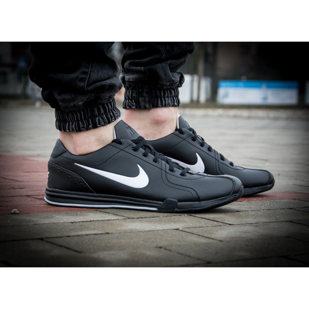 nike circuit trainer 2