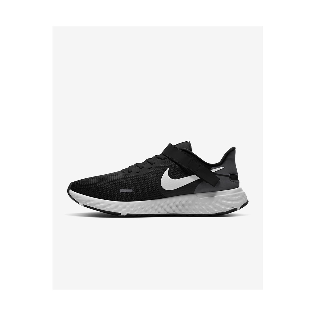 nike revolution running