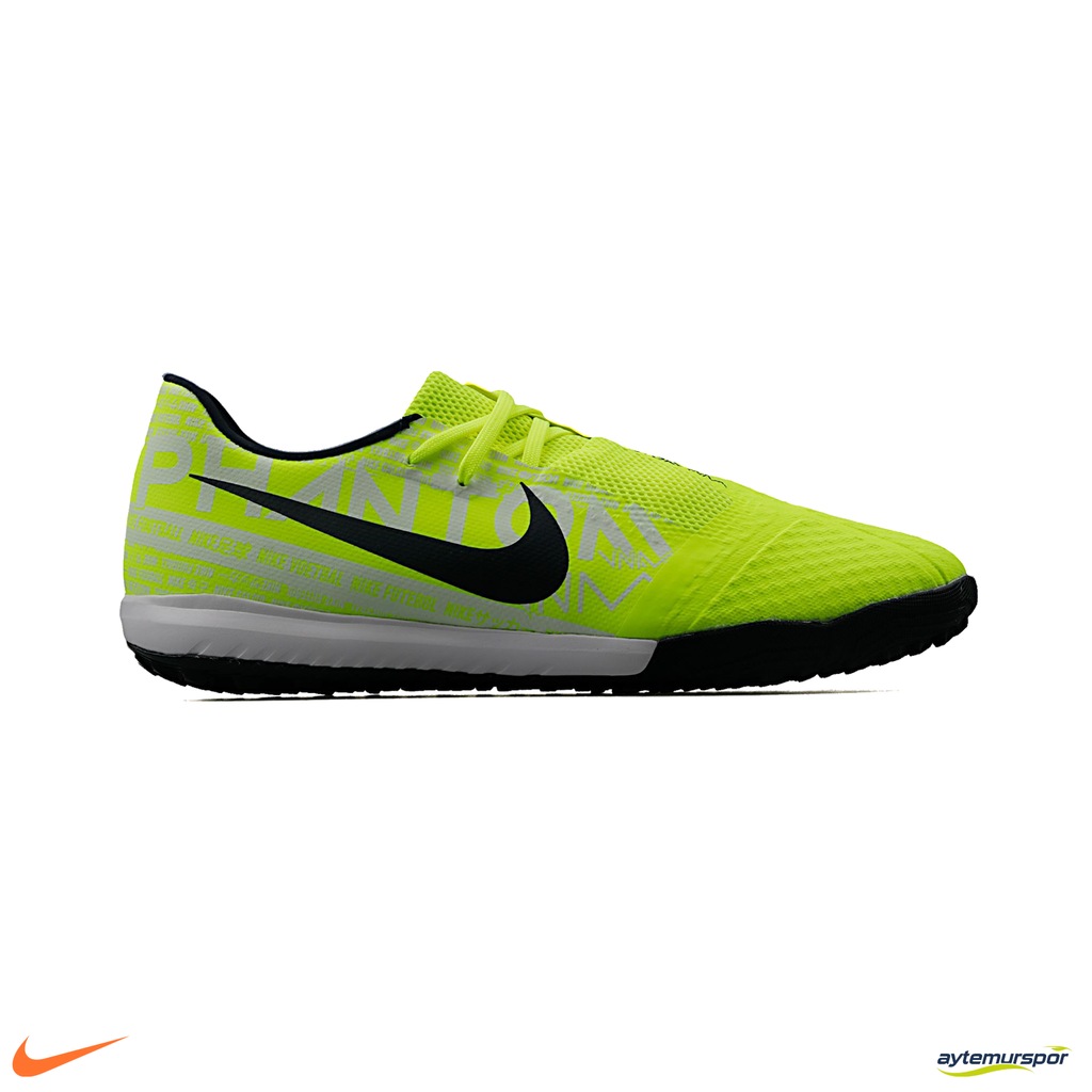 nike phantom halı saha ayakkabısı