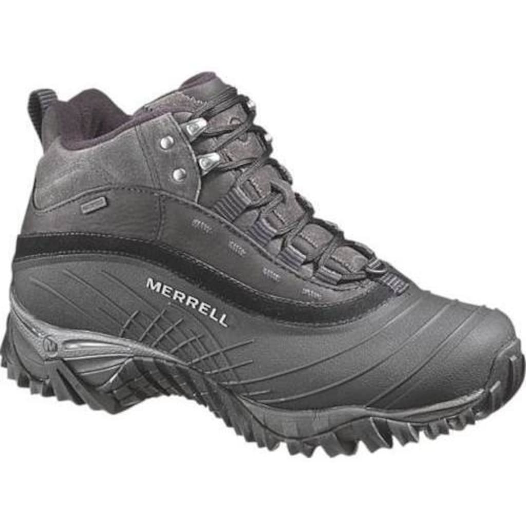 walking boots size 4.5