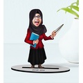 IMG-6939536629742163665 - Kişiye Özel Tesettürlü Kadın Öğretmen Karikatürlü Ahşap Biblo Mod - n11pro.com