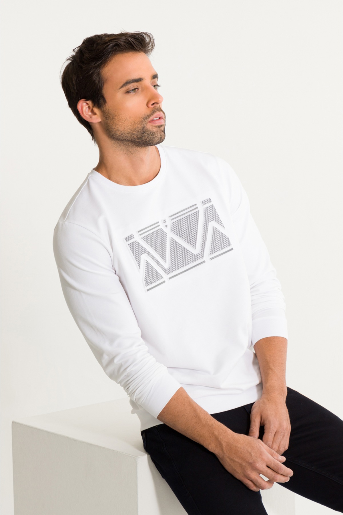 avva sweatshirt