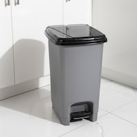 Porsima 0123 Pedallı Metalize Banyo Mutfak Çöp Kovası Siyah Kapaklı Slim Pedallı Çöp Kovası 15 Litre Siyah Porsima 0123 Pedallı Metalize Banyo Mutfak Çöp Kovası Siyah Kapaklı Slim Pedallı Çöp Kovası 15 Litre Siyah