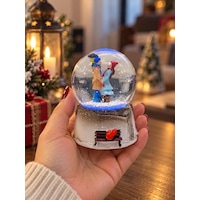 Işıklı Kar Küresi 9 Cm Sevgiliye Özel Romantik Çift Figürlü Kış Masalı Dekoratif Kar Küresi Işıklı Kar Küresi 9 Cm Sevgiliye Özel Romantik Çift Figürlü Kış Masalı Dekoratif Kar Küresi