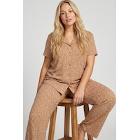 Siyah İnci Büyük Beden Battal Boy Düğmeli Örme Pijama Takım 8016 Vizon Leopar Siyah İnci Büyük Beden Battal Boy Düğmeli Örme Pijama Takım 8016 Vizon Leopar