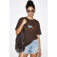 Shade Kadın Bisiklet Yaka Nakış Ve Boncuk İşlemeli Oversize T-shirt 2221 60286122 - Kahverengi Shade Kadın Bisiklet Yaka Nakış Ve Boncuk İşlemeli Oversize T-shirt 2221 60286122 - Kahverengi