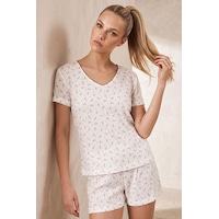 Siyah İnci Pointelli Örme Şortlu Pijama Takımı 26120270 Ekru Siyah İnci Pointelli Örme Şortlu Pijama Takımı 26120270 Ekru