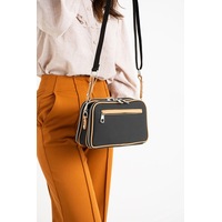 Just Polo Kadın Yeni Sezon Orta Boy Lakos Kumaş 5 Bölmeli Postacı Omuz Çantası Ebat 28 X 18 Cm Siyah Camel Just Polo Kadın Yeni Sezon Orta Boy Lakos Kumaş 5 Bölmeli Postacı Omuz Çantası Ebat 28 X 18 Cm Siyah Camel