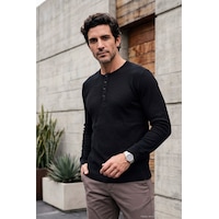 Buratti Pamuklu Regular Fit Düğmeli Bisiklet Yaka Sweat Erkek Sweat 5905852 Siyah Buratti Pamuklu Regular Fit Düğmeli Bisiklet Yaka Sweat Erkek Sweat 5905852 Siyah