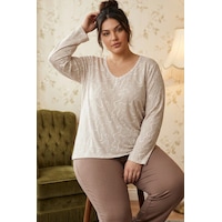 Siyah İnci Desenli Düğmeli Büyük Beden Battal Boy Viskon Örme Pijama Takım 26224825 Çok Renkli Siyah İnci Desenli Düğmeli Büyük Beden Battal Boy Viskon Örme Pijama Takım 26224825 Çok Renkli