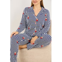 Siyah İnci Curve Büyük Beden Battal Boy Düğmeli Pamuklu Pijama Takımı 7687 Lacivert Ayıcıklı Siyah İnci Curve Büyük Beden Battal Boy Düğmeli Pamuklu Pijama Takımı 7687 Lacivert Ayıcıklı
