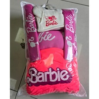 Barbie Pembe Süper Set Dörtlü Servis Kılıfı + İkili Yastık Ve Kemer Kılıfı +vites Poları Barbie Pembe Süper Set Dörtlü Servis Kılıfı + İkili Yastık Ve Kemer Kılıfı +vites Poları