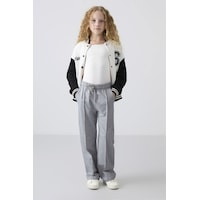 Tommy Life Kar Melanj Cepli Ön Dikiş Detaylı Geniş Paça Kız Çocuk Eşofman Altı -75144 Kar Melanj Tommy Life Kar Melanj Cepli Ön Dikiş Detaylı Geniş Paça Kız Çocuk Eşofman Altı -75144 Kar Melanj
