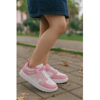 Kız Çocuk Yıldız Detaylı Sneaker Ayakkabı Pembe Kız Çocuk Yıldız Detaylı Sneaker Ayakkabı Pembe