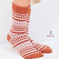 Kral Socks Özel Üretim 3 Çift Kalın Kışlık %100 Yün Çizgili - Motif Desenl Asorti Kral Socks Özel Üretim 3 Çift Kalın Kışlık %100 Yün Çizgili - Motif Desenl Asorti