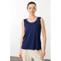 Desen Triko Kadın Sıfır Yaka Yakası Taşlı Askılı T-shirt 25755 Lacivert Lacivert Desen Triko Kadın Sıfır Yaka Yakası Taşlı Askılı T-shirt 25755 Lacivert Lacivert
