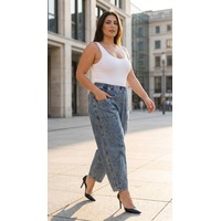 Zanessi Büyük Beden Beli Lastikli Ön Cepli Dikiş Detaylı Tensel Kumaş Dökümlü Denim Kadın Pantolon Yeşil Zanessi Büyük Beden Beli Lastikli Ön Cepli Dikiş Detaylı Tensel Kumaş Dökümlü Denim Kadın Pantolon Yeşil
