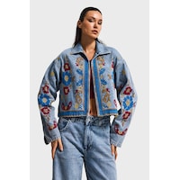 it's basic Kadın Kot Rengi 3s6-32 Bol Kesim Özel Nakış Desenli Tasarım Denim Ceket it's basic Kadın Kot Rengi 3s6-32 Bol Kesim Özel Nakış Desenli Tasarım Denim Ceket