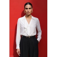 Sateen Fırfır Ve Aksesuar Detaylı Gömlek - Ekru-137870 Sateen Fırfır Ve Aksesuar Detaylı Gömlek - Ekru-137870