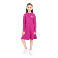 Toontoy Kız Çocuk Polo Yaka Çıtçıtlı Göğsü Baskılı Elbise Mürdüm Toontoy Kız Çocuk Polo Yaka Çıtçıtlı Göğsü Baskılı Elbise Mürdüm