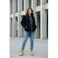 Kadın Oversize Peluş, Polar, Fermuarlı, Teddy Dik Yaka, Sıcak Tutucu Yumuşak Kışlık Ceket Siyah Kadın Oversize Peluş, Polar, Fermuarlı, Teddy Dik Yaka, Sıcak Tutucu Yumuşak Kışlık Ceket Siyah