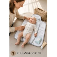 Babydola Seyahat Pratik Alt Açma Minderi Premium Kalite Katlanabilir Bebek Alt Değiştirme Matı Su Geçirmez Cepli Taşınabilir Alt Açma Çantası 49x75 CM