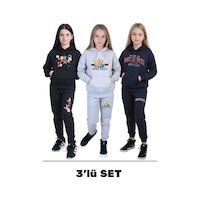 Fyk Kids 3'lü Kız Çocuk Kanguru Cepli Baskı Detaylı Eşofman Takımı Çok Renkli Fyk Kids 3'lü Kız Çocuk Kanguru Cepli Baskı Detaylı Eşofman Takımı Çok Renkli