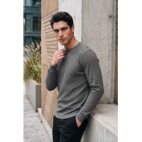 Buratti Pamuklu Regular Fit Düğmeli Bisiklet Yaka Sweat Erkek Sweat 5905852 Antrasit Buratti Pamuklu Regular Fit Düğmeli Bisiklet Yaka Sweat Erkek Sweat 5905852 Antrasit