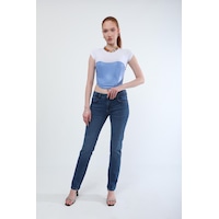 Kadın Slim Fit Likralı Lacivert Jean Pantolon Lacivert Kadın Slim Fit Likralı Lacivert Jean Pantolon Lacivert