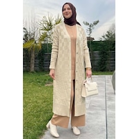 Rabia Şamlı Dama Desenli Taş Triko Hırka Normal Rabia Şamlı Dama Desenli Taş Triko Hırka Normal