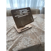 Kitap Tututcu 360 Derece Dönebilen Rahle 32x24 Cm Kitap Tututcu 360 Derece Dönebilen Rahle 32x24 Cm