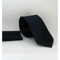 Gaffy Koyu Lacivert Slim Fit İnce Düz Renk Mendilli Saten Kravat - Ss Lacivert Gaffy Koyu Lacivert Slim Fit İnce Düz Renk Mendilli Saten Kravat - Ss Lacivert