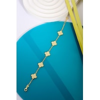 Innuendo Jewelry 925 Ayar Gümüş Taşlı 5 Yoncalı Bileklik Altın Innuendo Jewelry 925 Ayar Gümüş Taşlı 5 Yoncalı Bileklik Altın